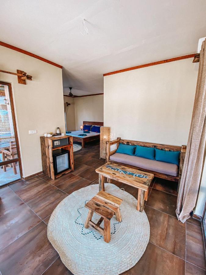 Paje Blu Boutique Hotel Bagian luar foto