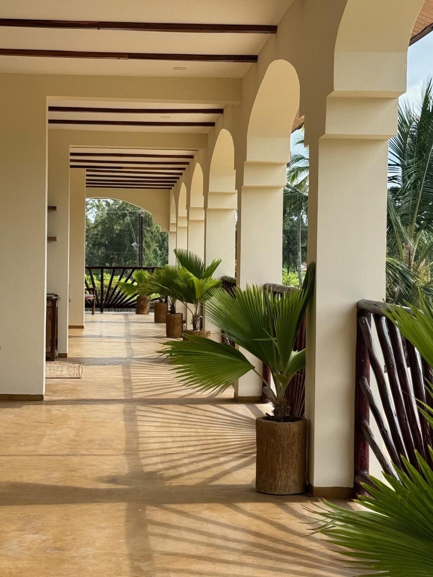 Paje Blu Boutique Hotel Bagian luar foto