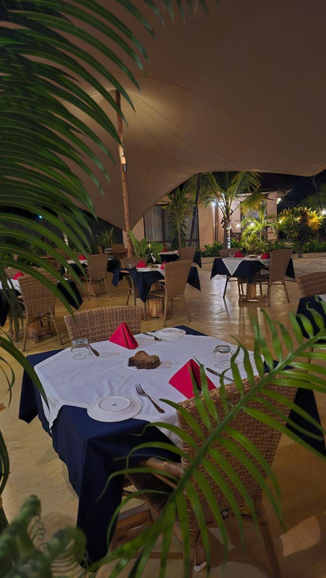 Paje Blu Boutique Hotel Bagian luar foto